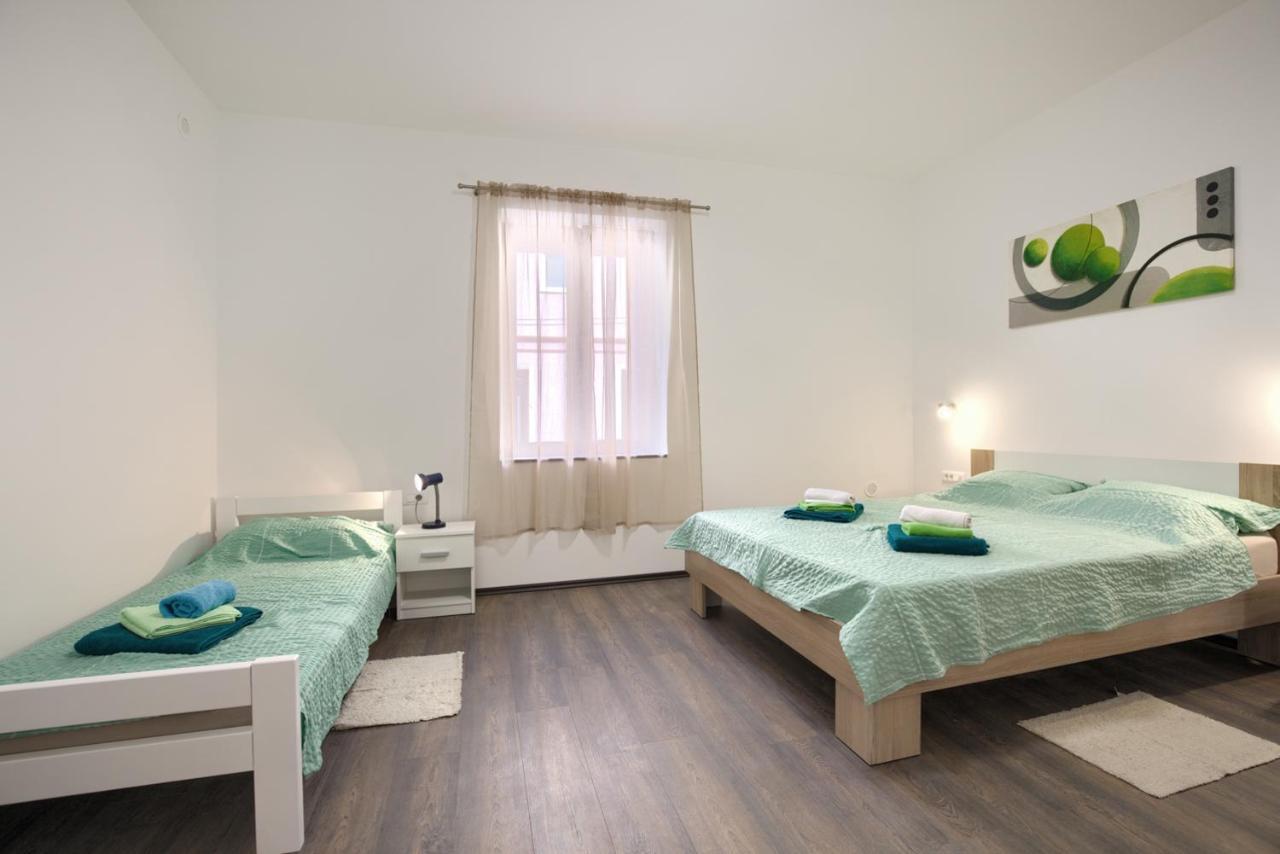Amphitheater 3+2 Modern Apartment With Terrace, Wifi, Netflix PUY 외부 사진