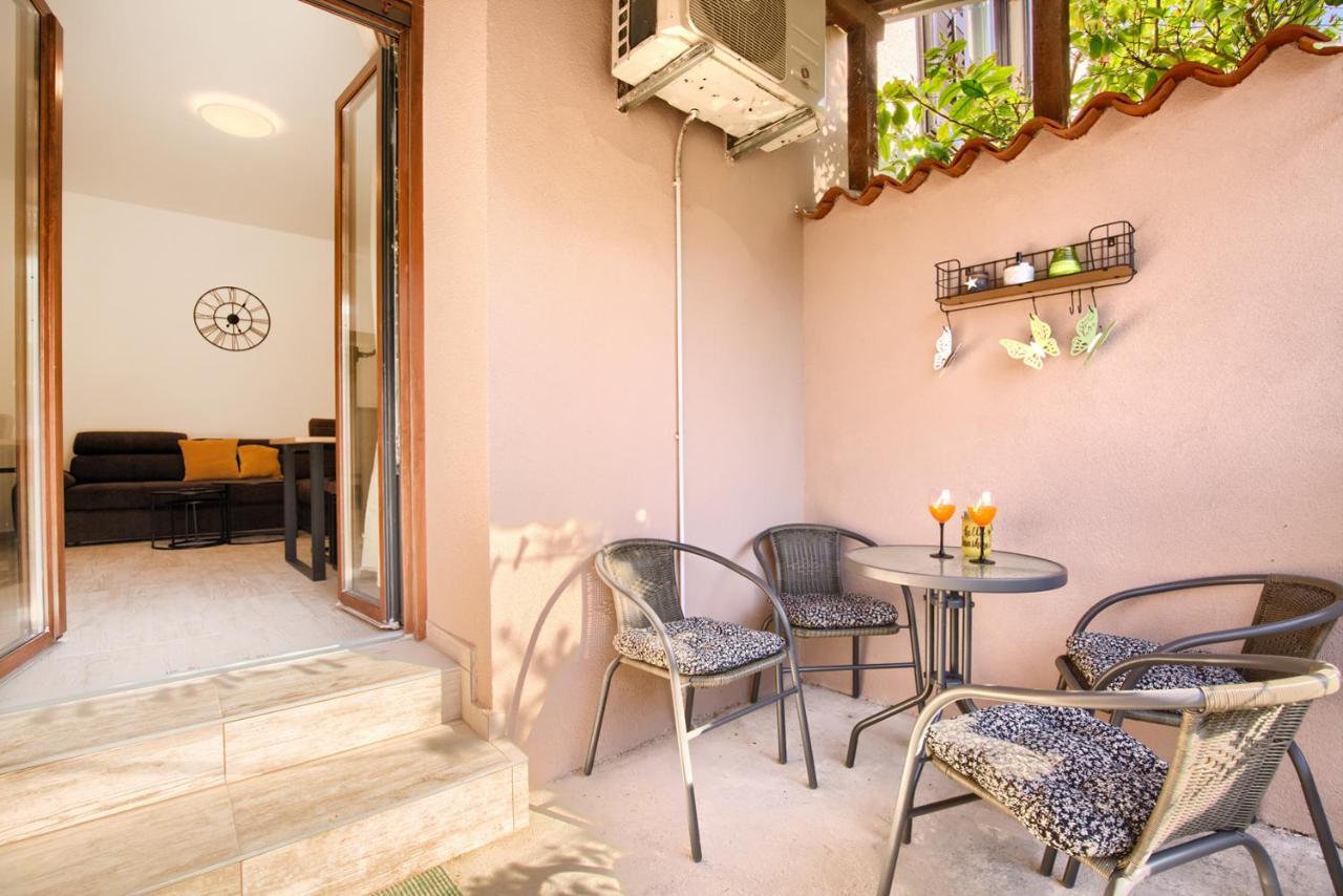 Amphitheater 3+2 Modern Apartment With Terrace, Wifi, Netflix PUY 외부 사진